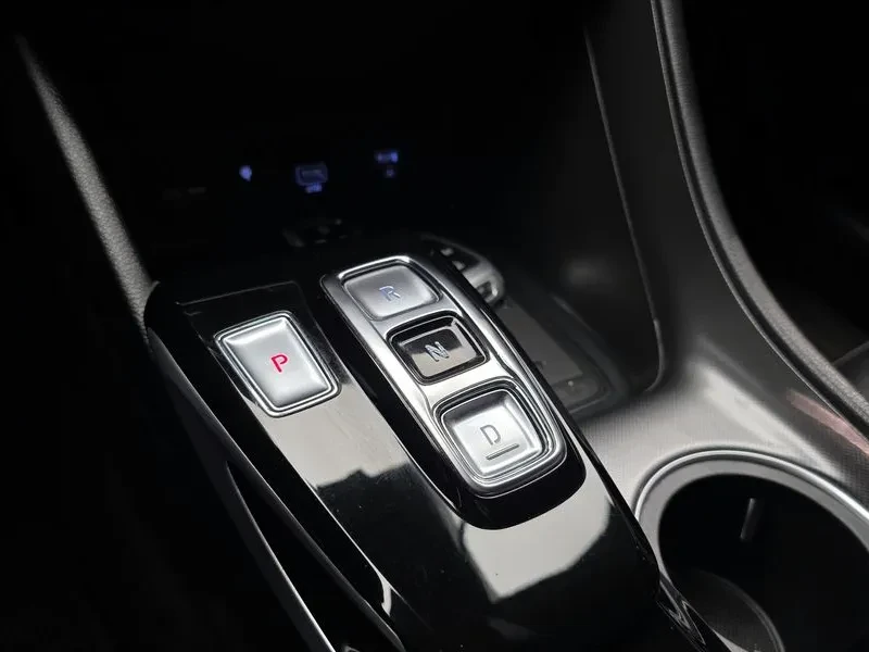 Hyundai Sonata 2.0 LPG PREMIUM, снимка 9 - Автомобили и джипове - 55087539