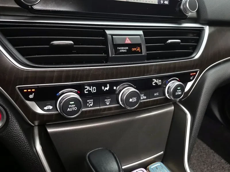 Honda Accord 10Th Generation 1.5 Turbo, снимка 17 - Автомобили и джипове - 55951447