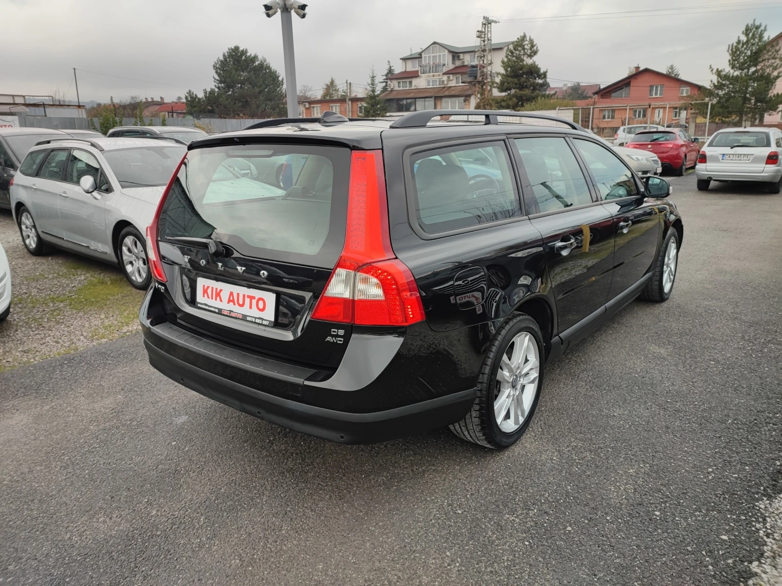 Volvo V70 2.4 D5-AWD-185ks-АВТОМАТИК-НАВИГАЦИЯ - изображение 4