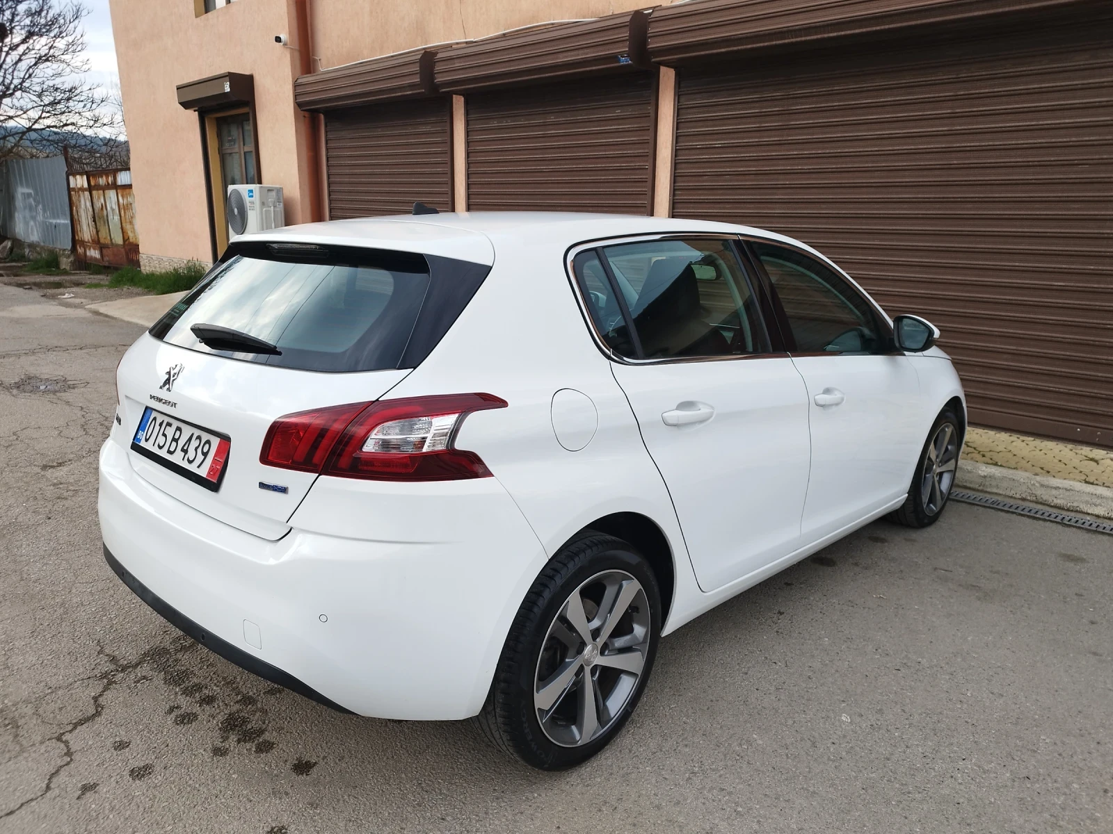 Peugeot 308 1.6 HDI, FULL LED - изображение 4