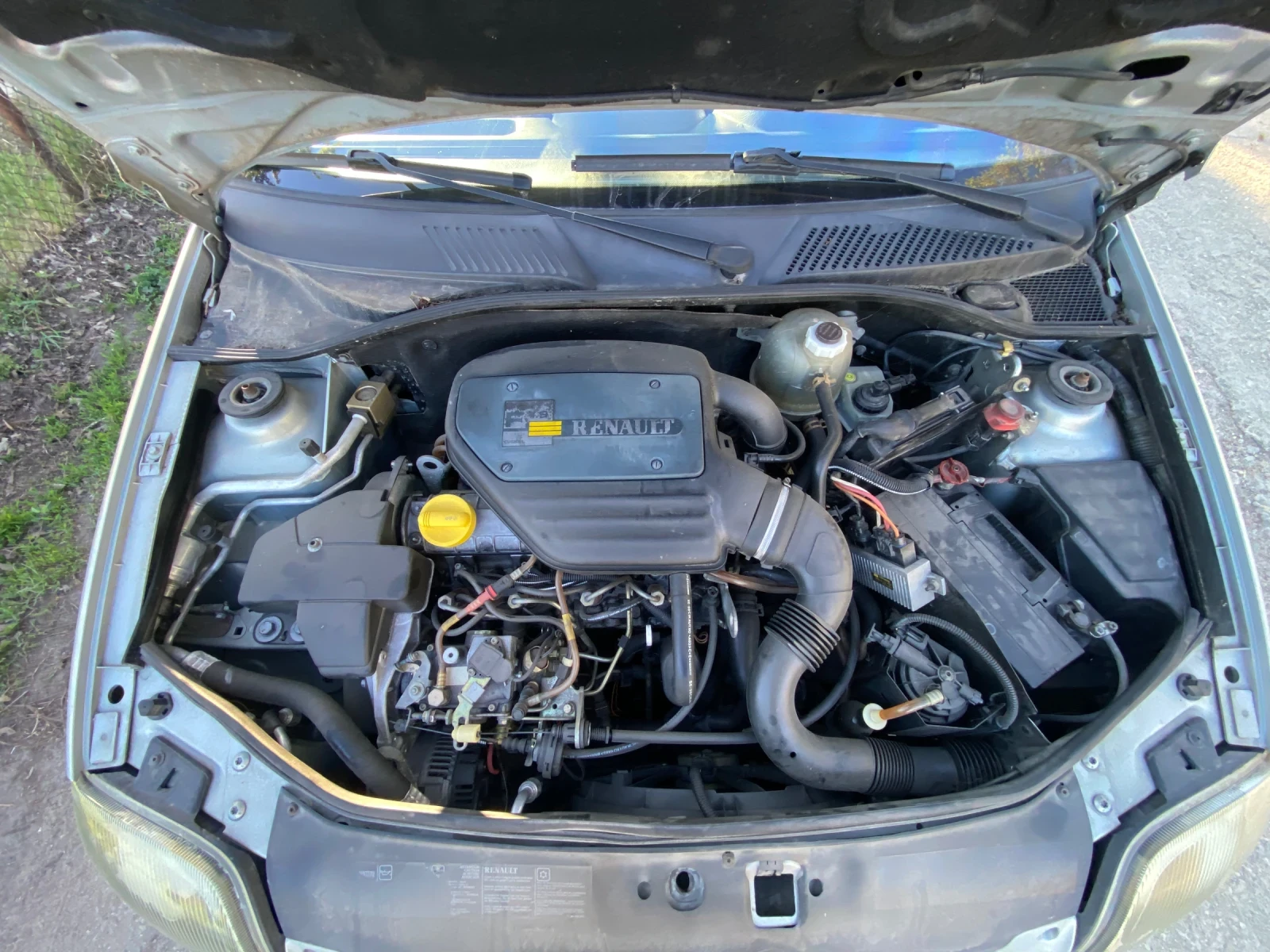 Renault Clio 1.9D - изображение 8
