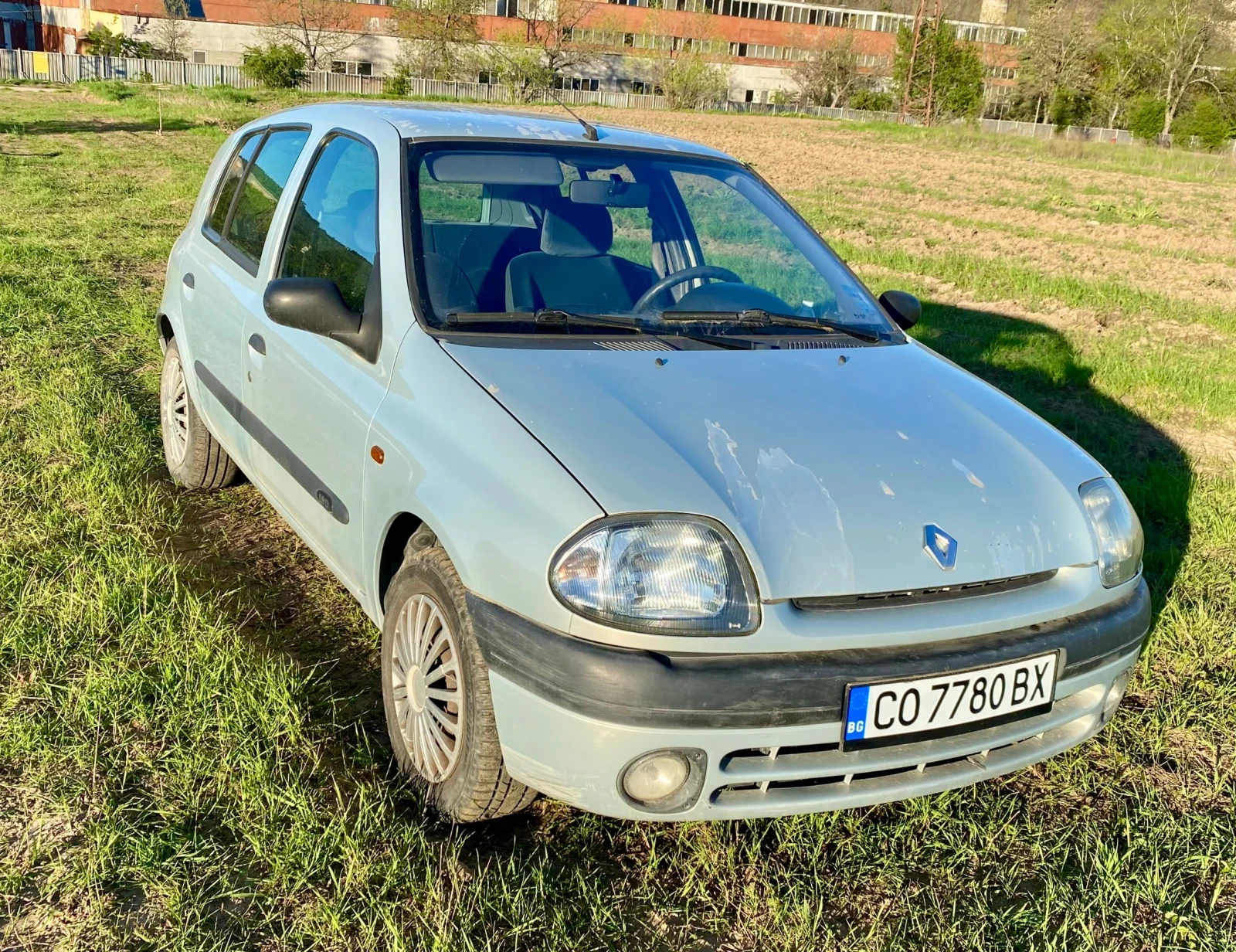 Renault Clio 1.9D - изображение 2