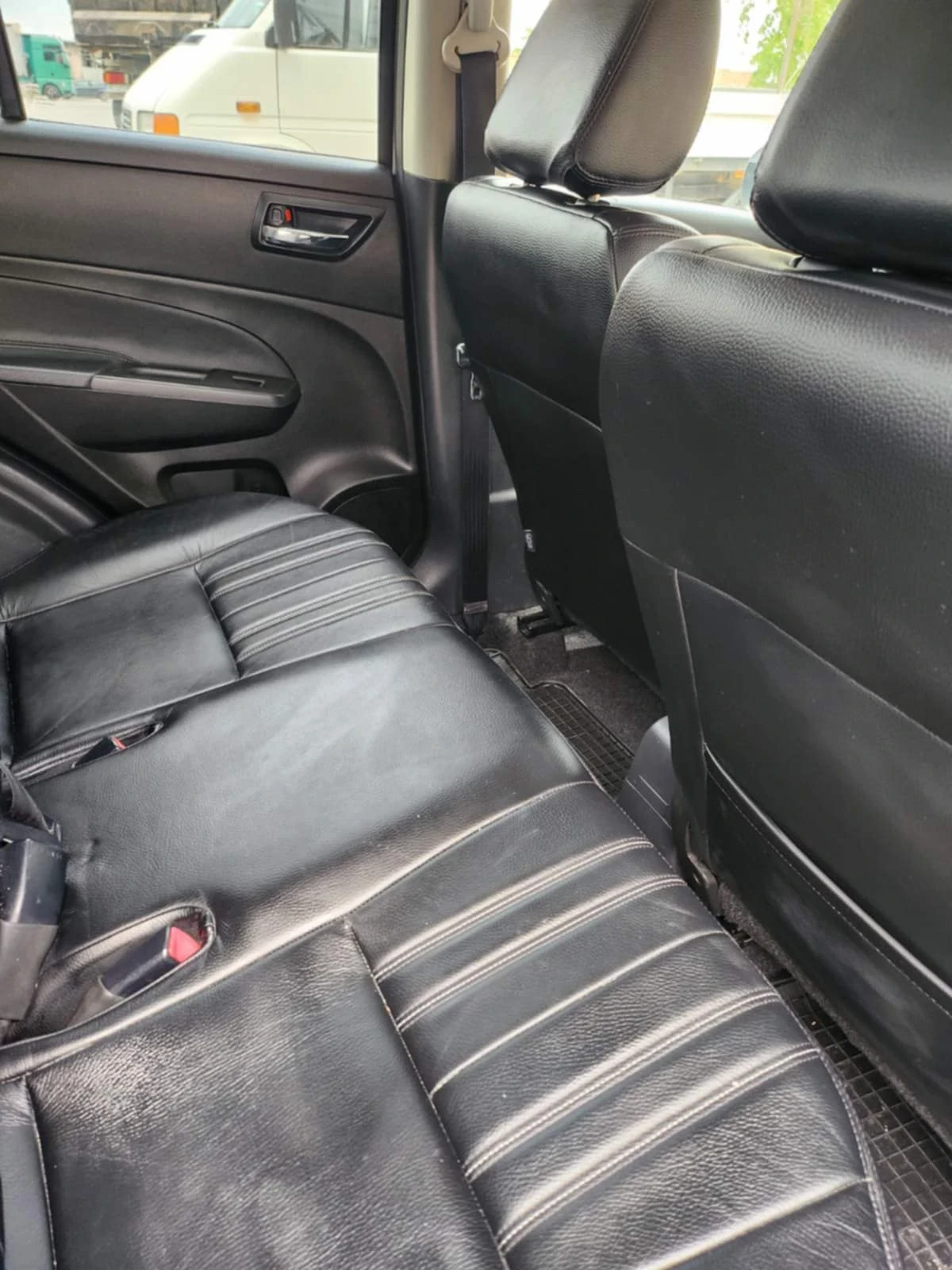 Suzuki Swift 1.3 - изображение 5