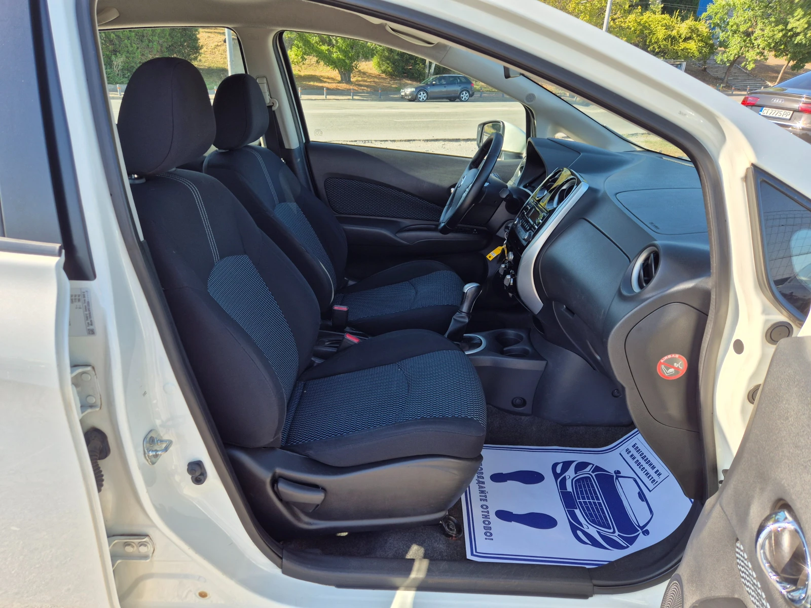 Nissan Note 1.2i - изображение 9