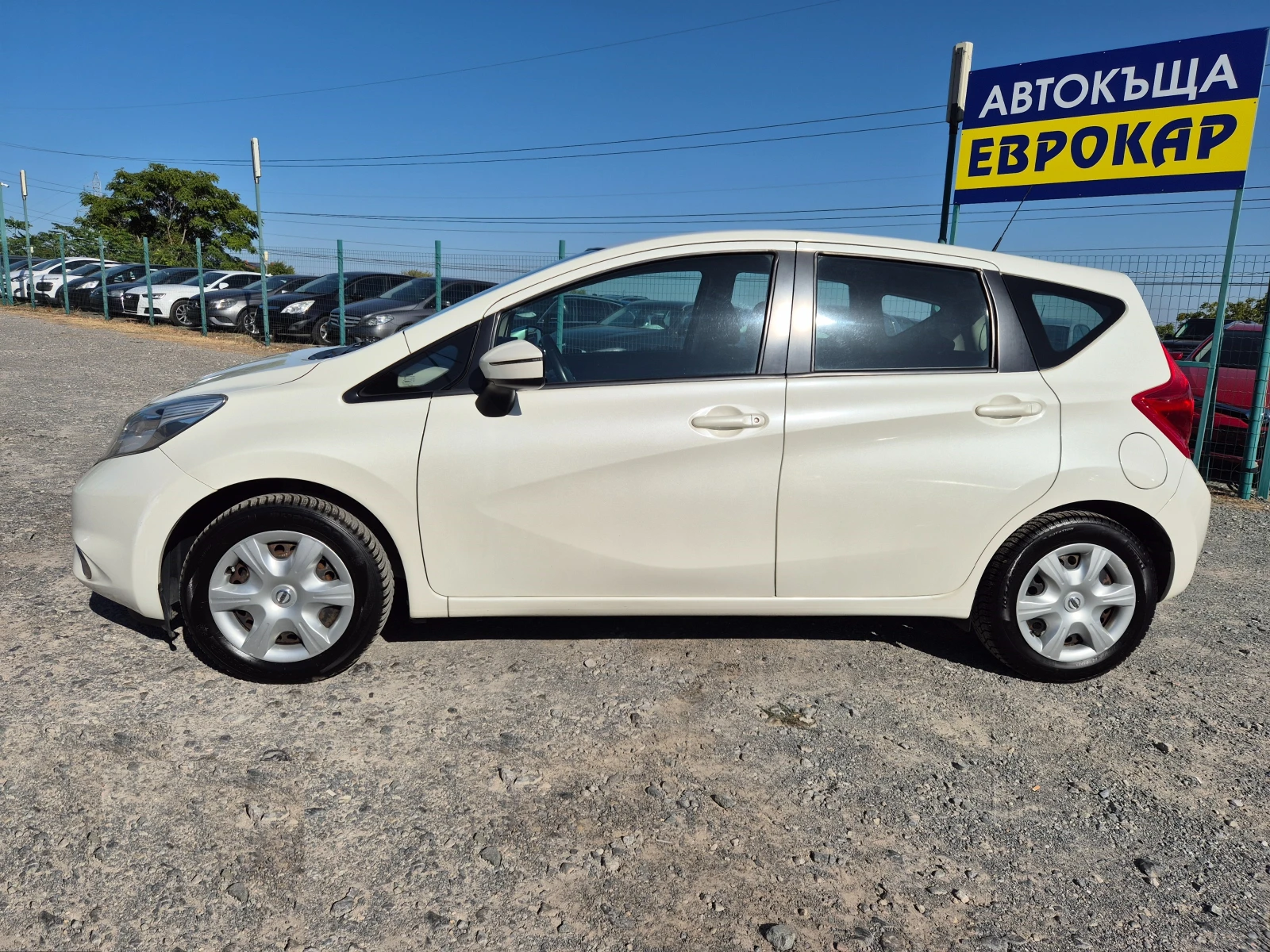 Nissan Note 1.2i - изображение 2
