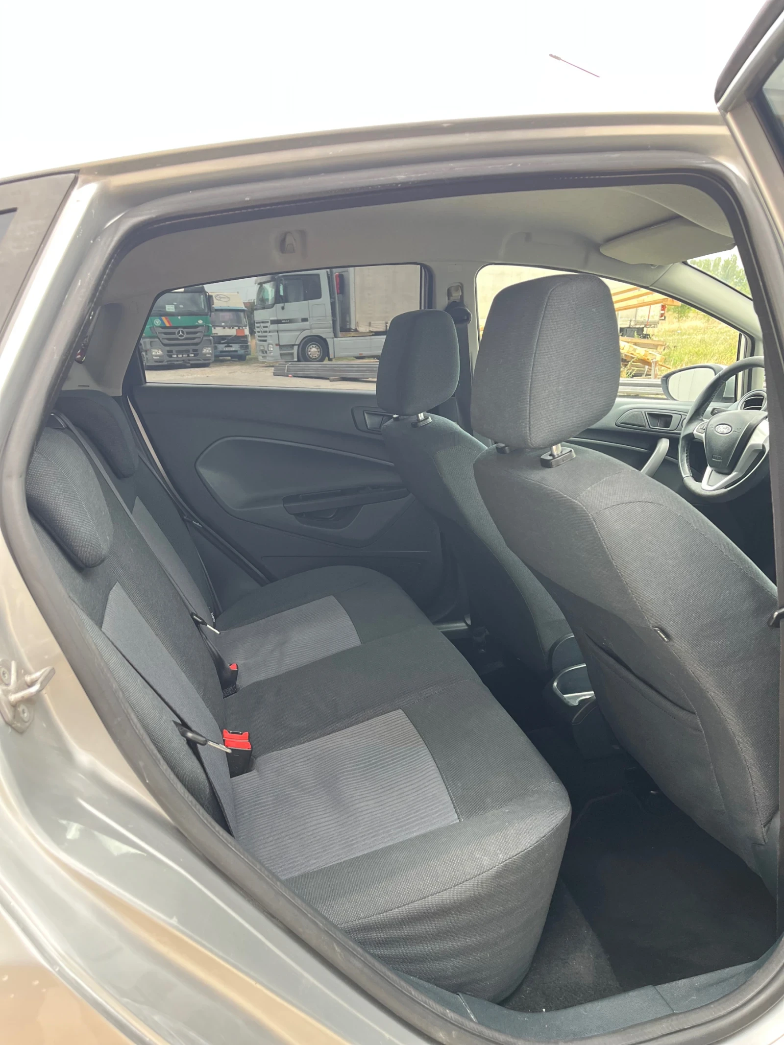 Ford Fiesta  - изображение 8