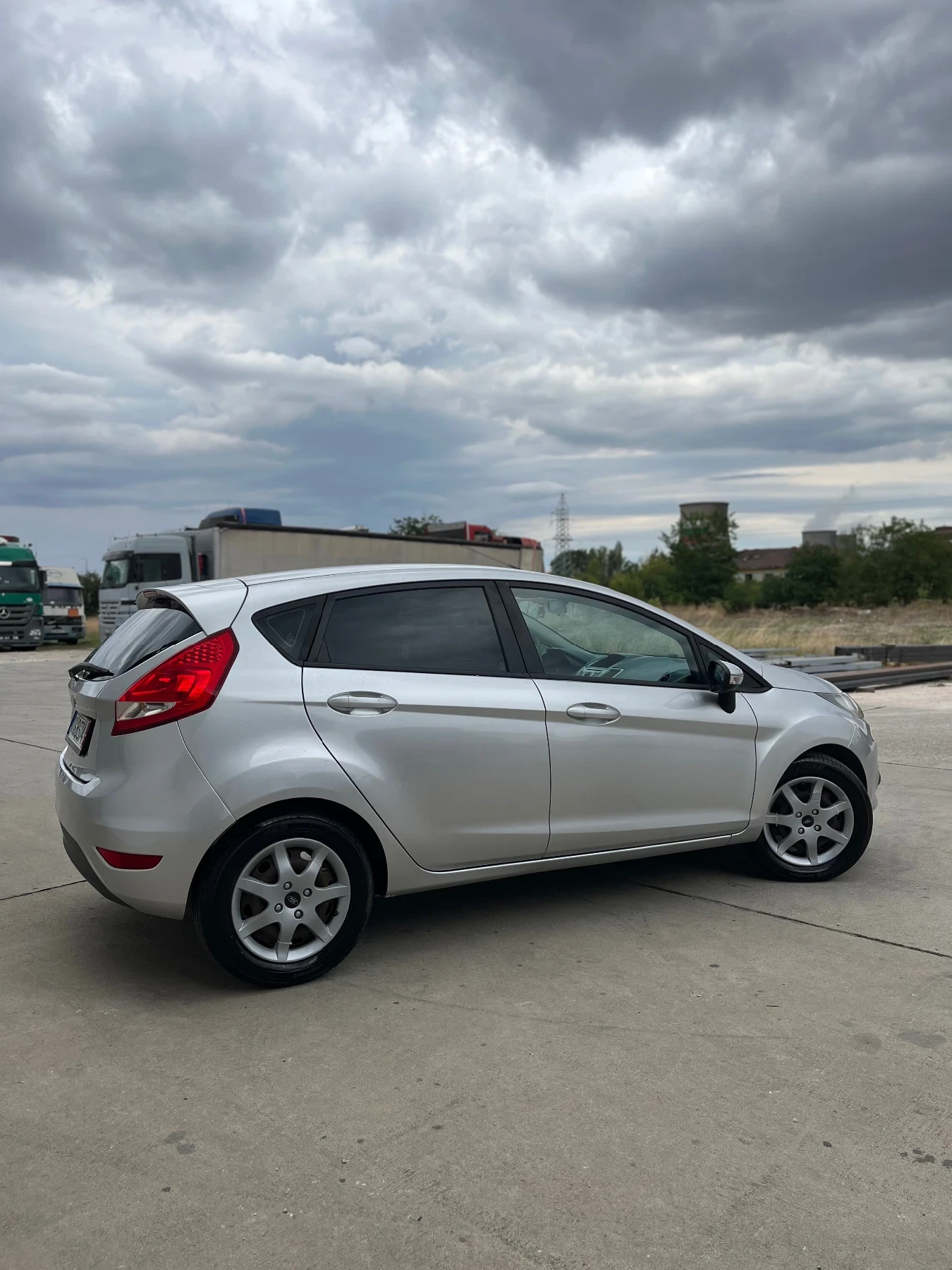 Ford Fiesta  - изображение 5