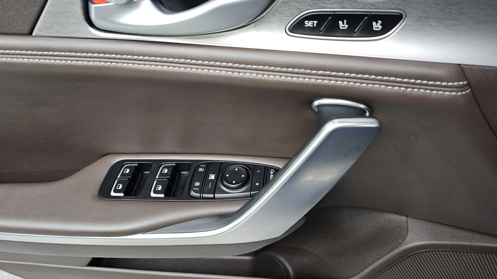 Kia Stinger 2.0T AWD DREAM EDITION | Mobile.bg   11