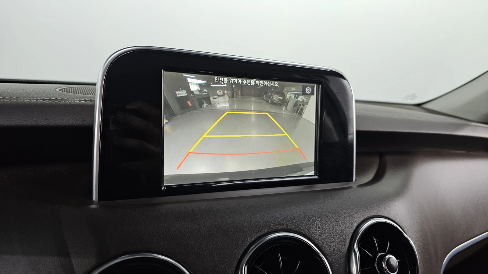 Kia Stinger 2.0T AWD DREAM EDITION | Mobile.bg   15