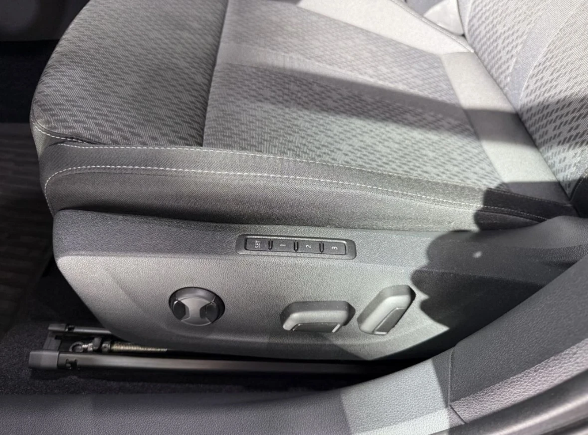 Skoda Octavia 2.0TDI* FirstEdition* ������* �������� | Mobile.bg � ����������� 15