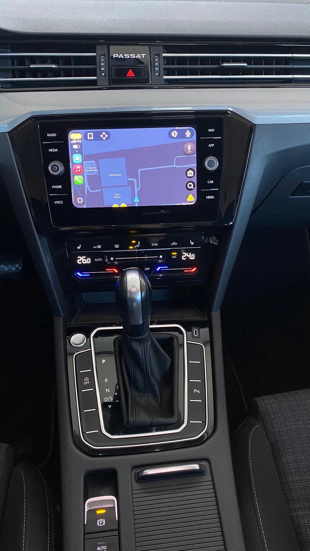 VW Passat, снимка 14 - Автомобили и джипове - 53620021