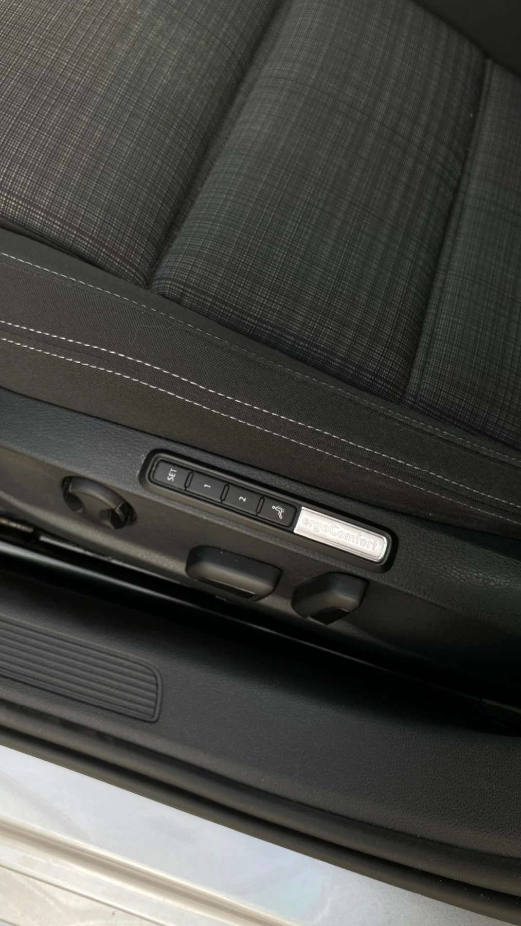 VW Passat, снимка 15 - Автомобили и джипове - 53620021