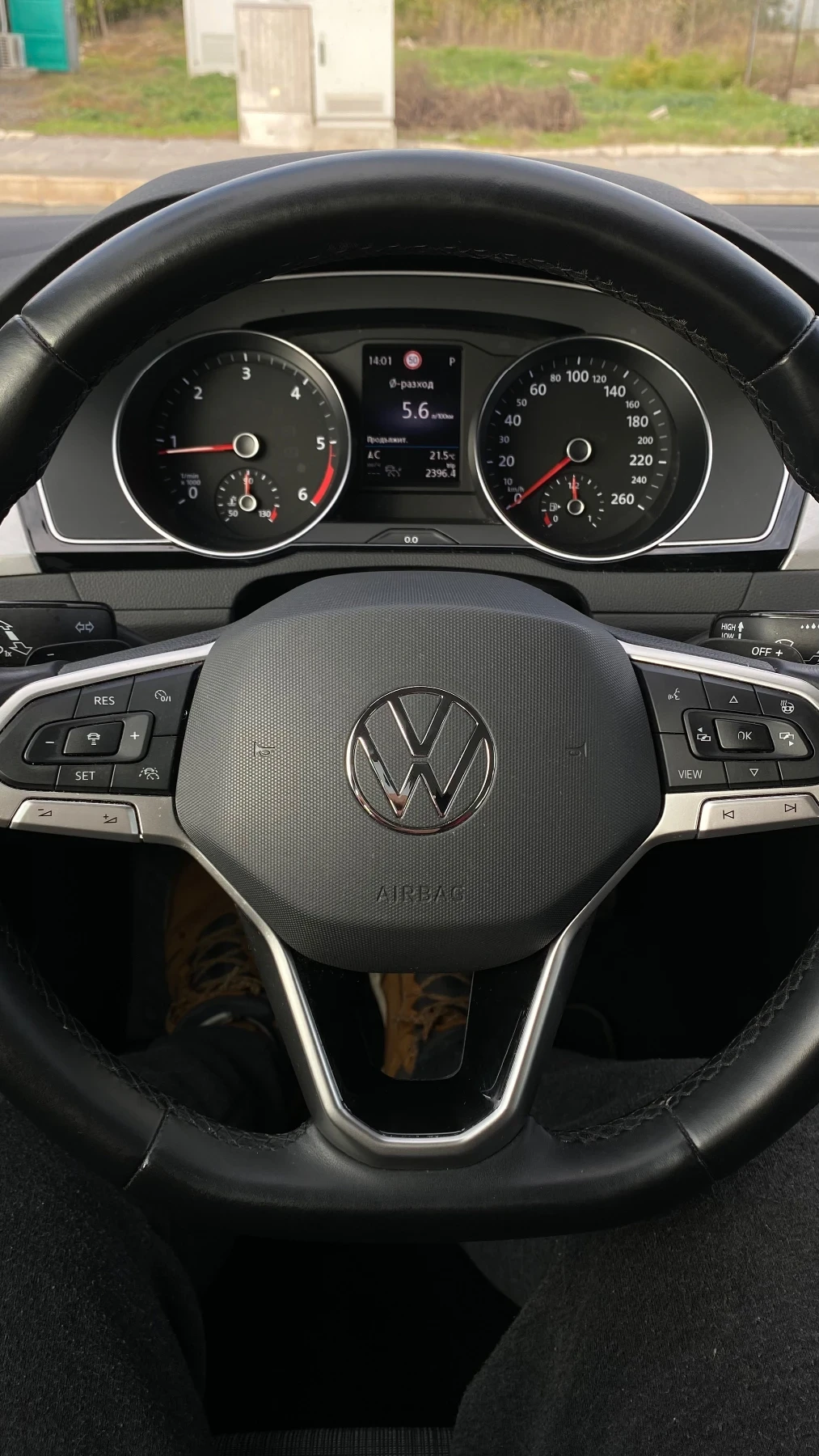 VW Passat, снимка 16 - Автомобили и джипове - 53620021