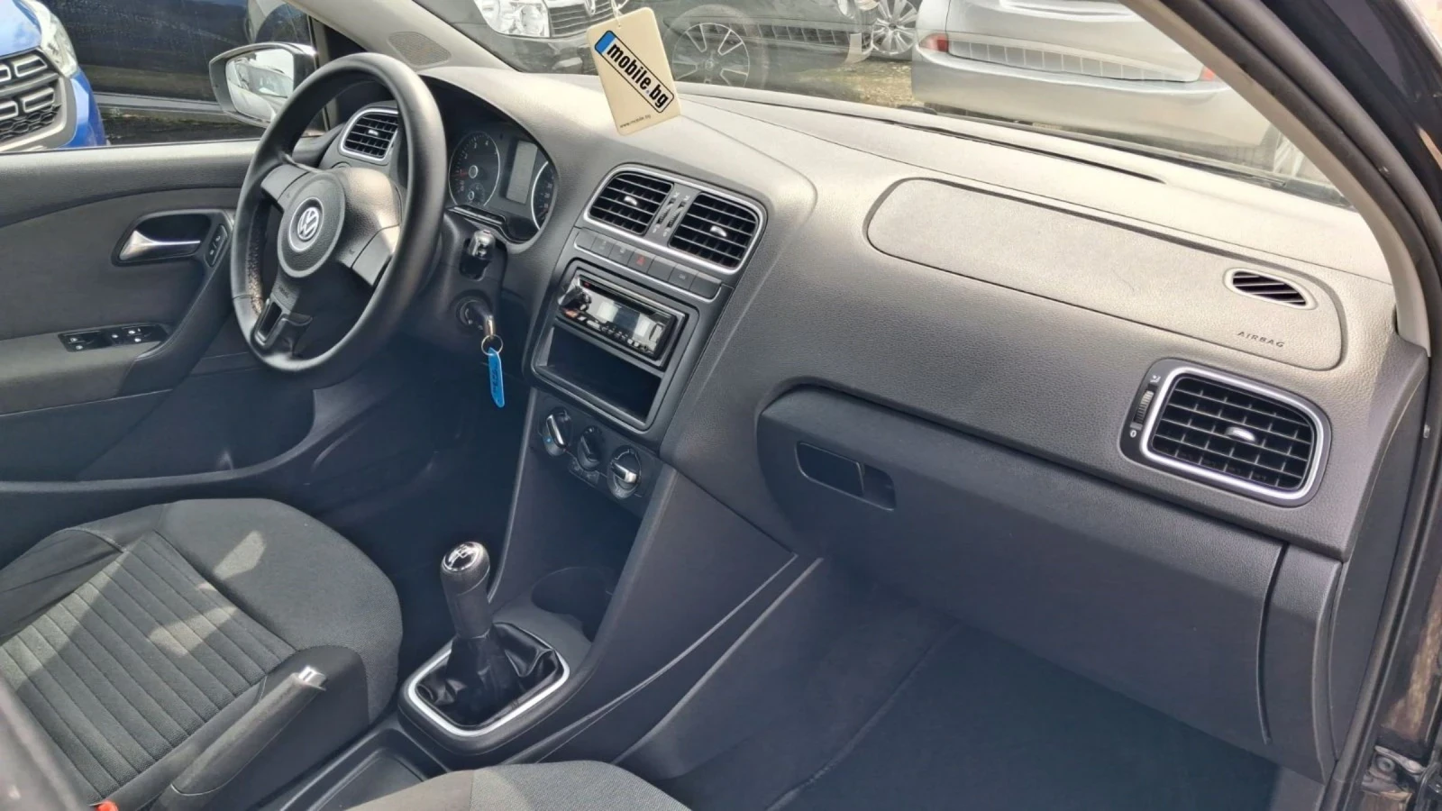 VW Polo 1.6i BiFuel, снимка 14 - Автомобили и джипове - 53957871