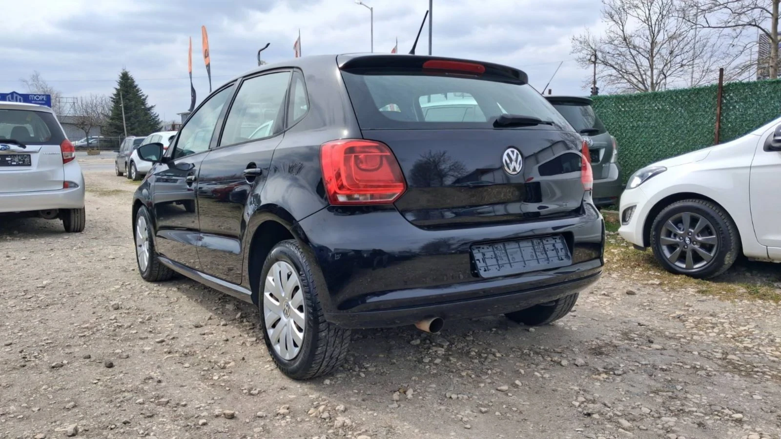 VW Polo 1.6i BiFuel, снимка 2 - Автомобили и джипове - 53957871