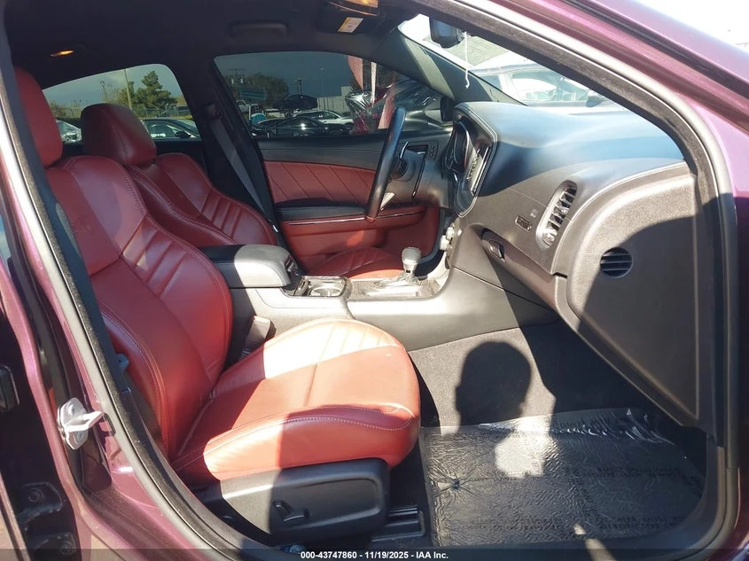 Dodge Charger 6.2L V-8 SUPERCHARGER, 717HP Rear Wheel Drive | Mobile.bg � ����������� 5