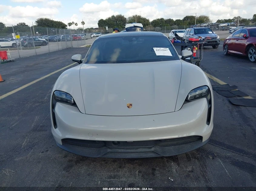 Porsche Taycan RWD, снимка 12 - Автомобили и джипове - 54164366