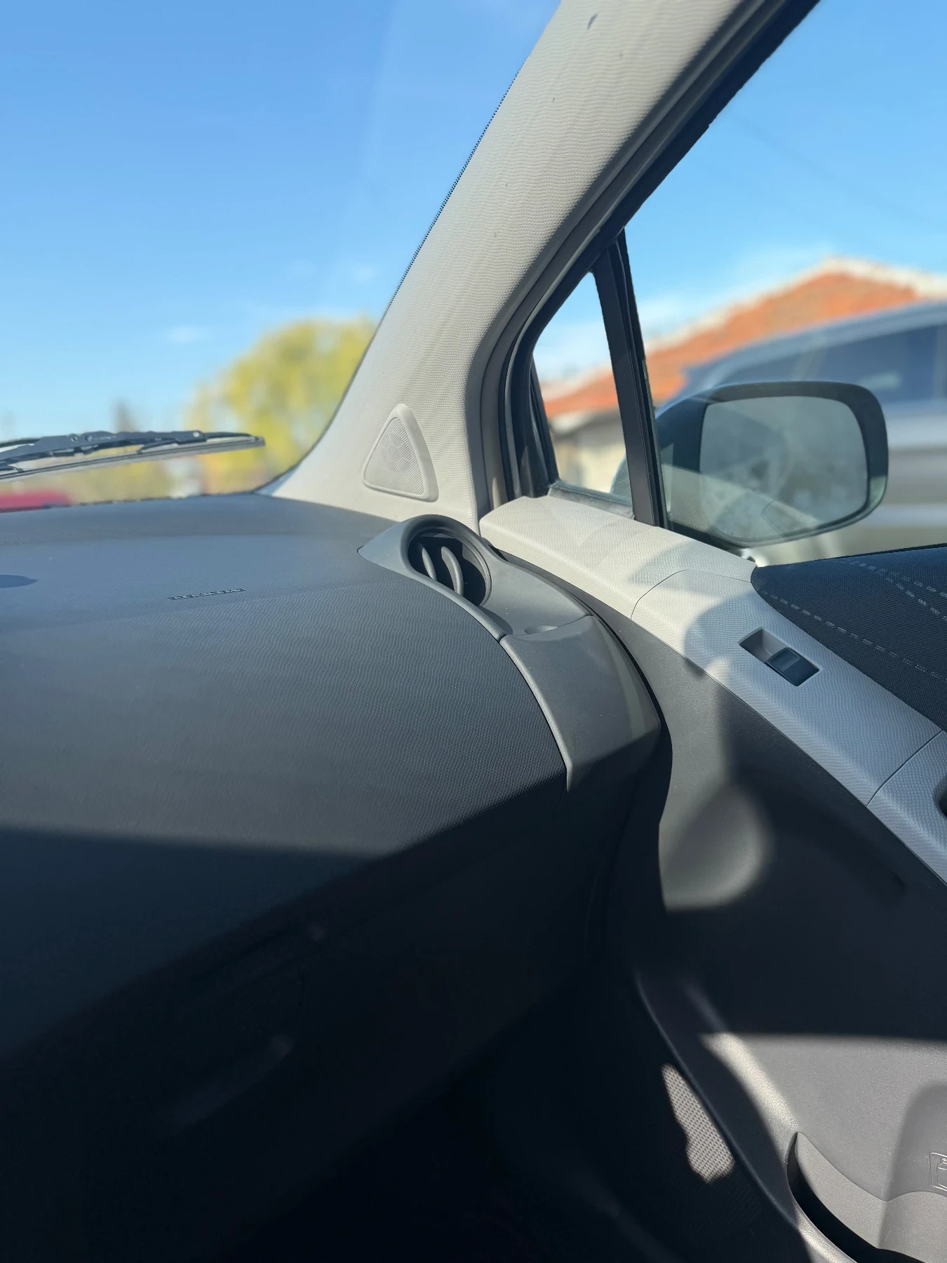 Toyota Yaris, снимка 10 - Автомобили и джипове - 54173898