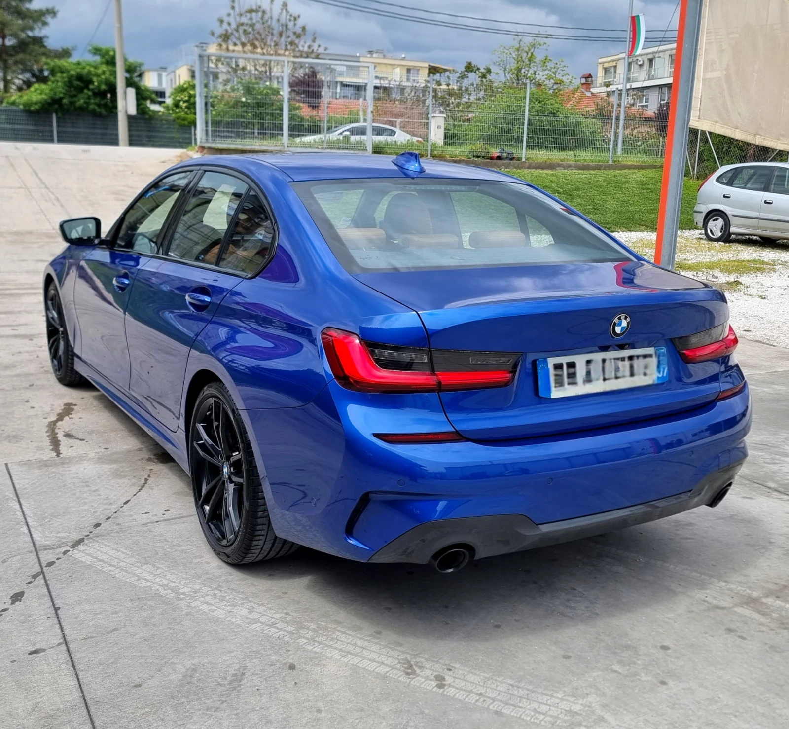 BMW 320 M-SPORT * VIRTUAL* 360CAM * HEADUP * ПЪЛНА ИСТОРИЯ, снимка 4 - Автомобили и джипове - 54637381