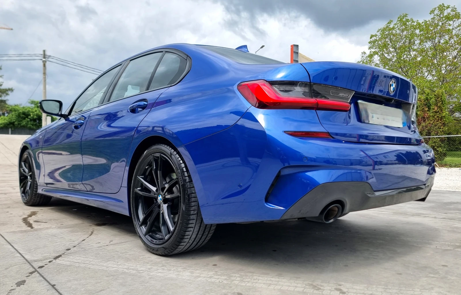 BMW 320 M-SPORT * VIRTUAL* 360CAM * HEADUP * ПЪЛНА ИСТОРИЯ, снимка 6 - Автомобили и джипове - 54637381