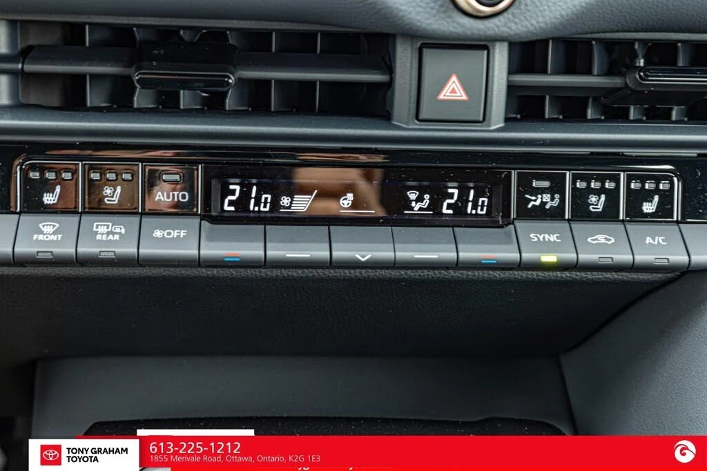 Toyota Crown Signia Limited AWD, снимка 15 - Автомобили и джипове - 54248627