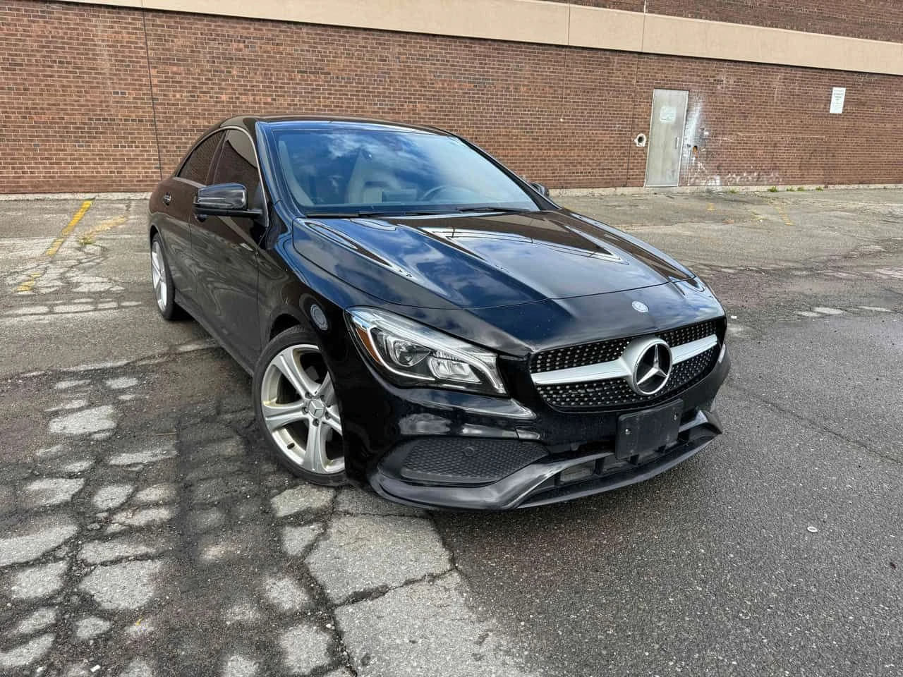 Mercedes-Benz CLA 250 4MATIC * AMG PACK* ПАНОРАМА* ПОДГРЕВИ* КАМЕРА* 