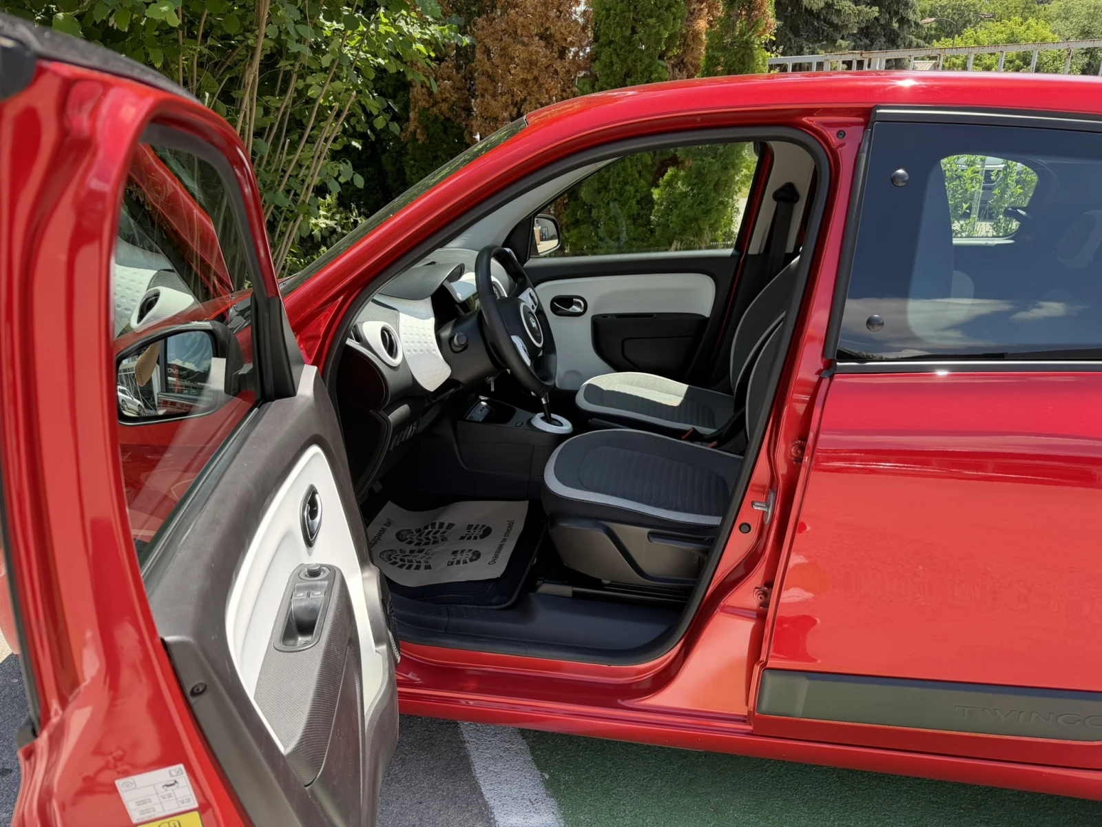 Renault Twingo, снимка 7 - Автомобили и джипове - 54600770