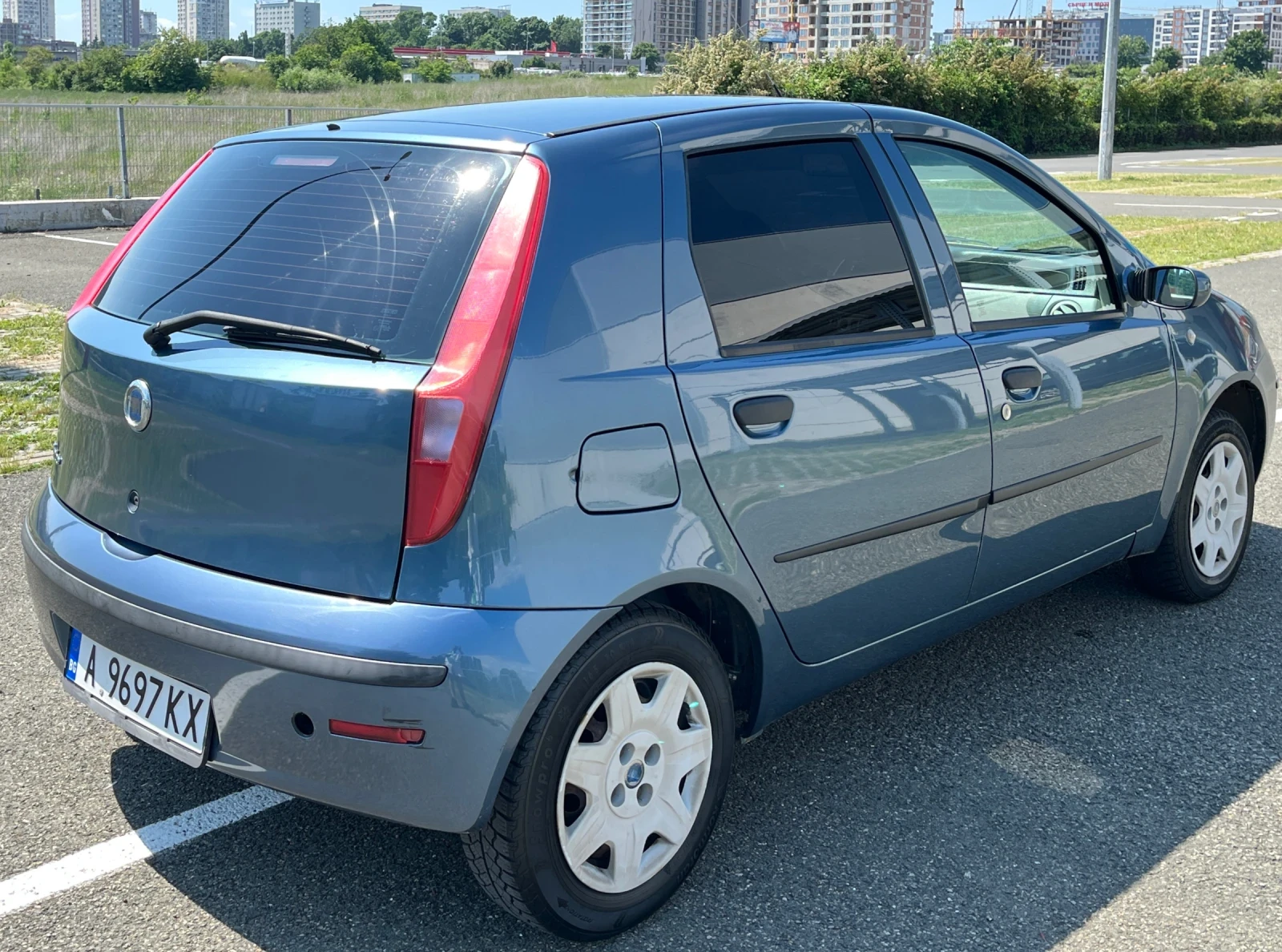 Fiat Punto 1.3I/2003/ГОДИНА, снимка 6 - Автомобили и джипове - 54725849