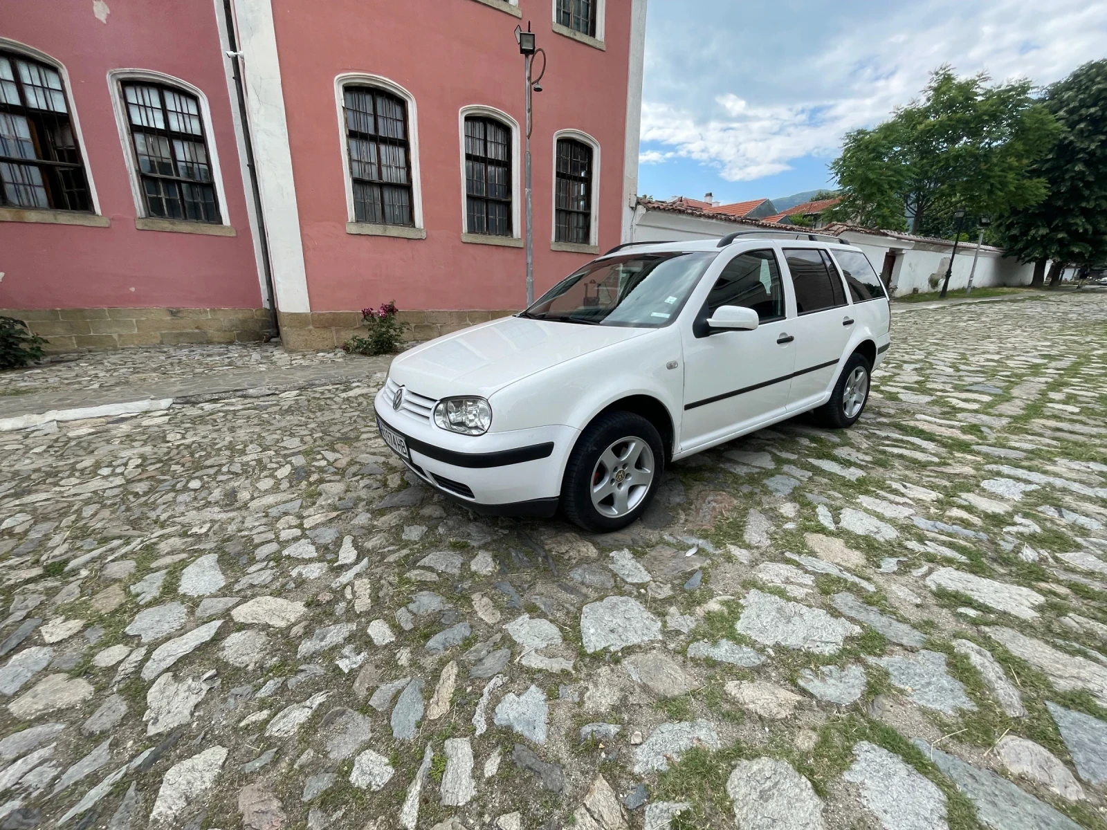VW Golf 1.9TDI 101кс КЛИМАТРОНИК НАВИГАЦИЯ 