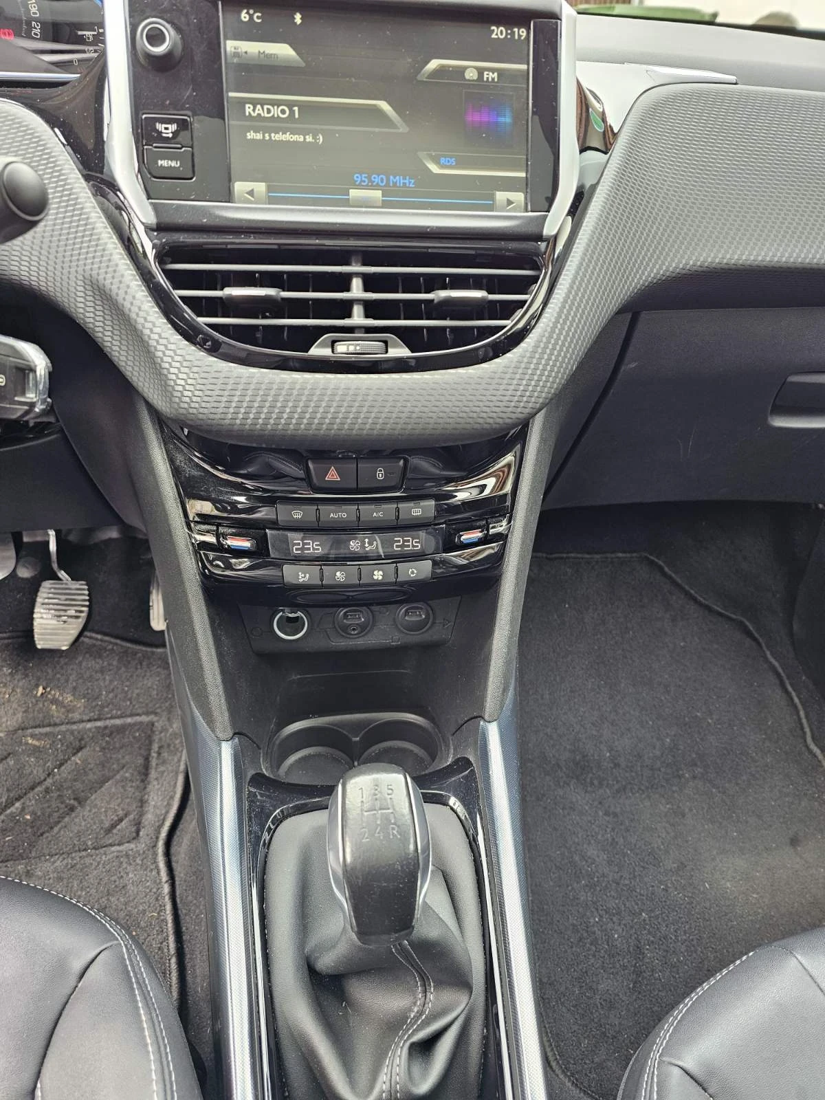 Peugeot 2008, снимка 14 - Автомобили и джипове - 55038732