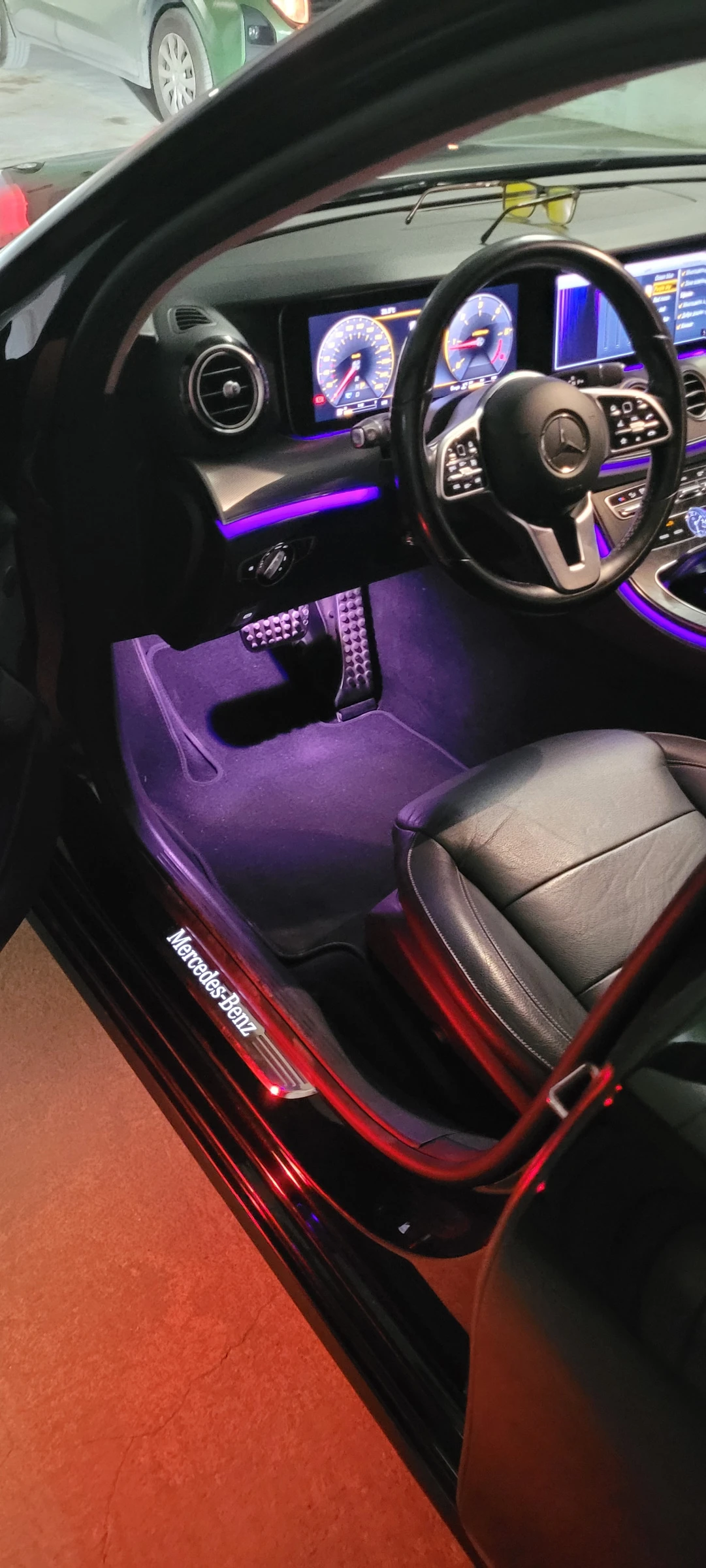 Mercedes-Benz E 220, снимка 10 - Автомобили и джипове - 55595682