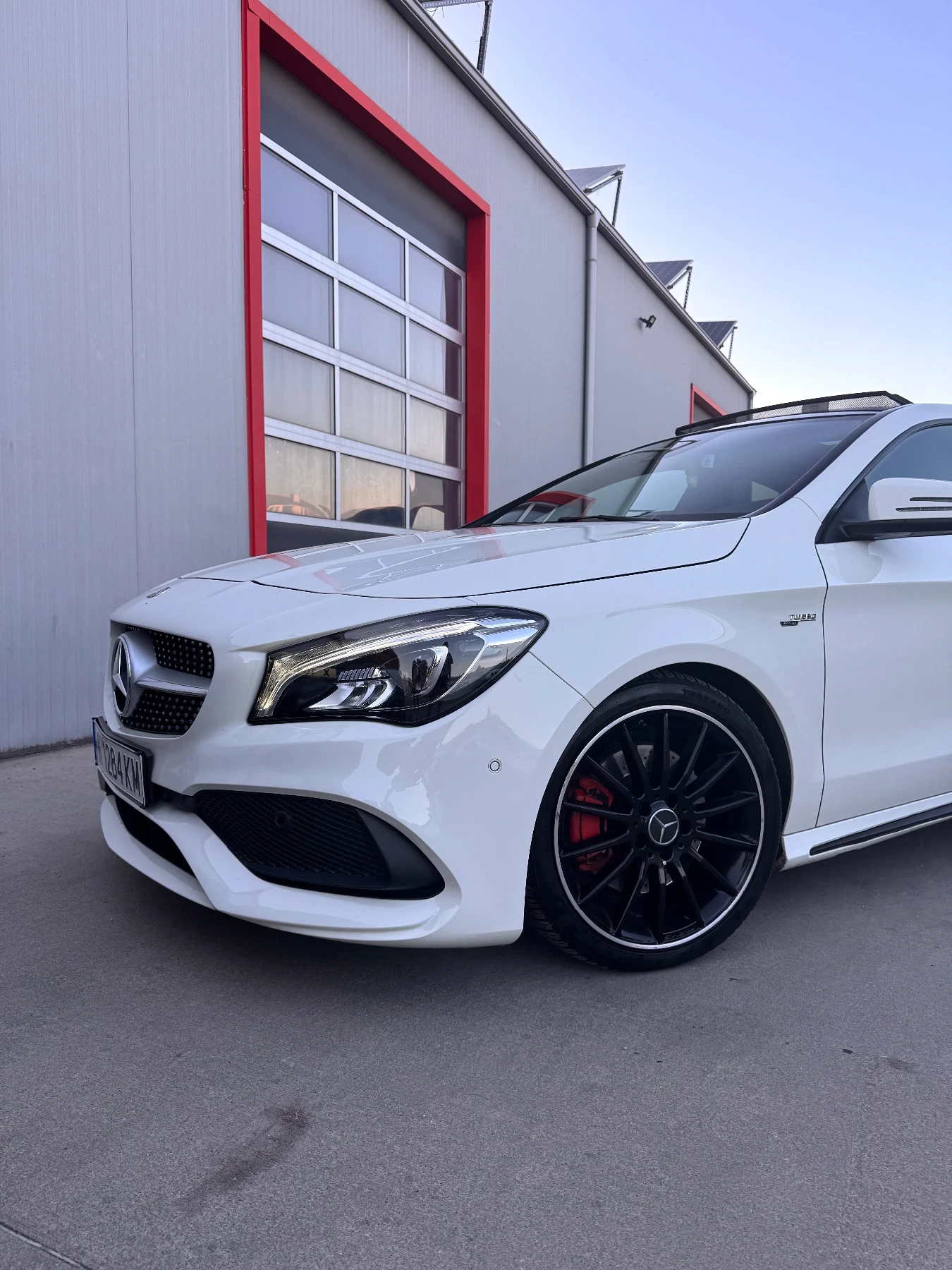 Mercedes-Benz CLA 220 AMG, снимка 4 - Автомобили и джипове - 55619690