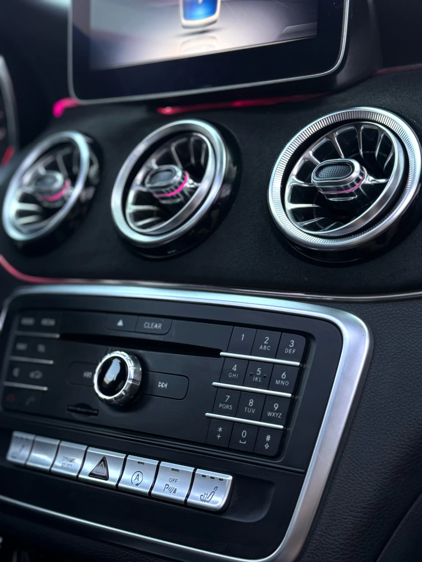Mercedes-Benz CLA 220 AMG, снимка 8 - Автомобили и джипове - 55619690