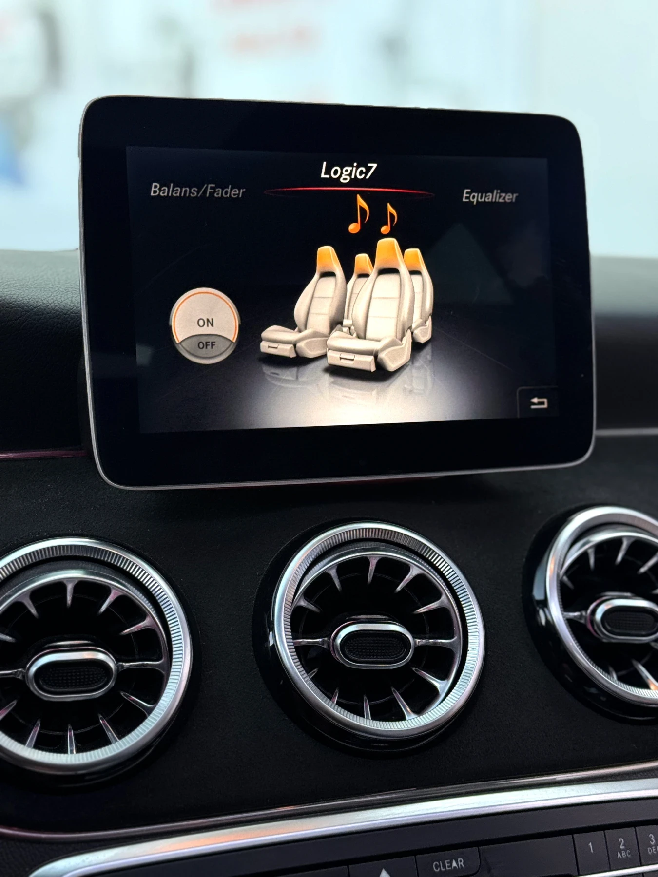 Mercedes-Benz CLA 220 AMG, снимка 13 - Автомобили и джипове - 55619690