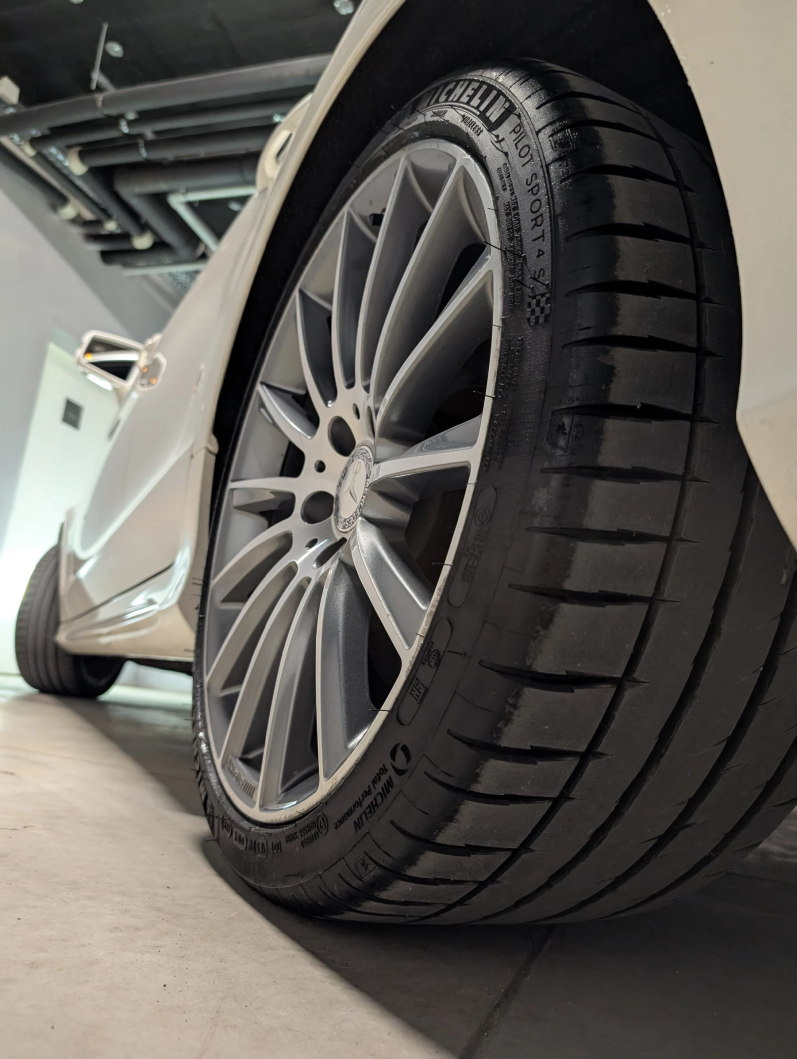 Mercedes-Benz CLS 550 RWD, снимка 16 - Автомобили и джипове - 56006988