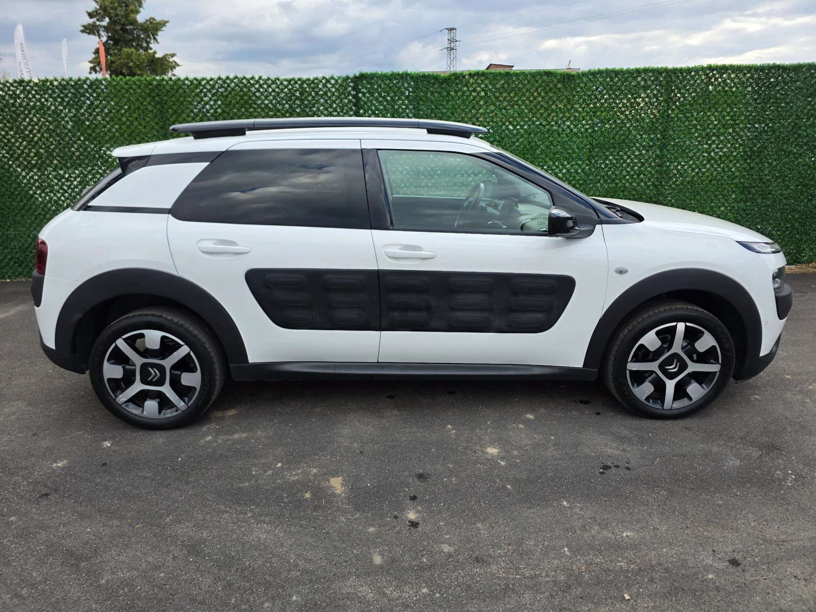 Citroen C4 Cactus 1.6e-hdi NAVI, снимка 5 - Автомобили и джипове - 56317997