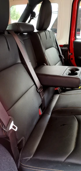Jeep Wrangler SAHARA 4xe Plug-in, снимка 17