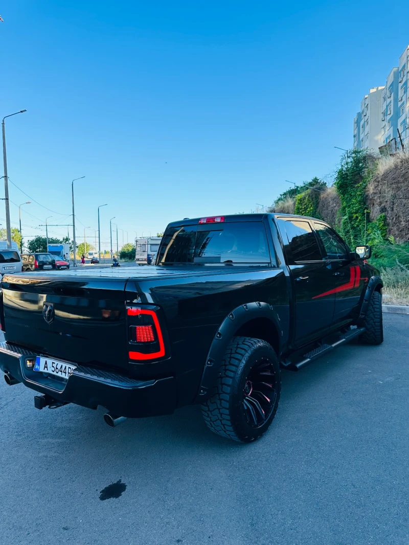 Dodge RAM 1500 5.7 8ZF, снимка 4 - Автомобили и джипове - 47958328