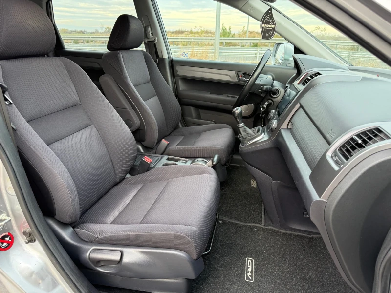 Honda Cr-v 2.0 i-VTEC / 4X4 / NAVIGATION / PODGREV / ГАРАНЦИЯ, снимка 10 - Автомобили и джипове - 52740327