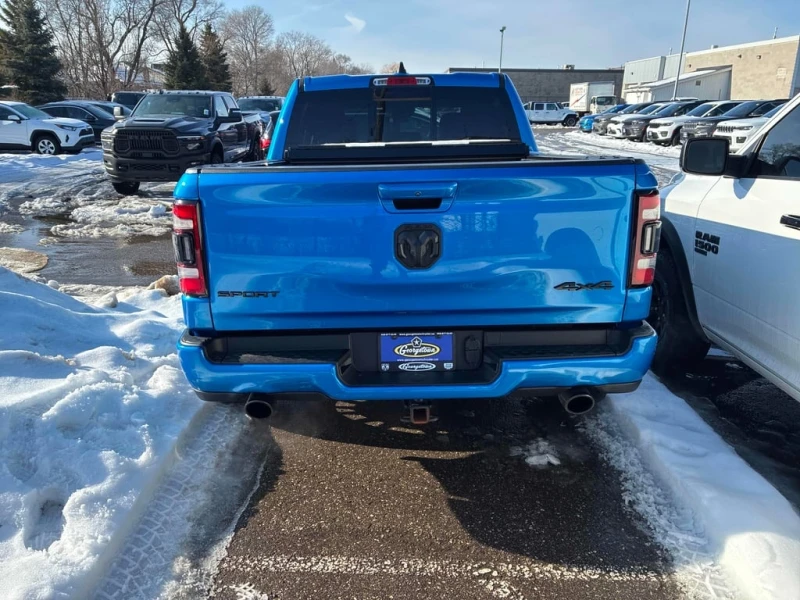 Dodge RAM 1500 * Sport * CARFAX * БЕЗ ПЪРВОНАЧАЛНА ВНОСКА, снимка 4 - Автомобили и джипове - 53044060