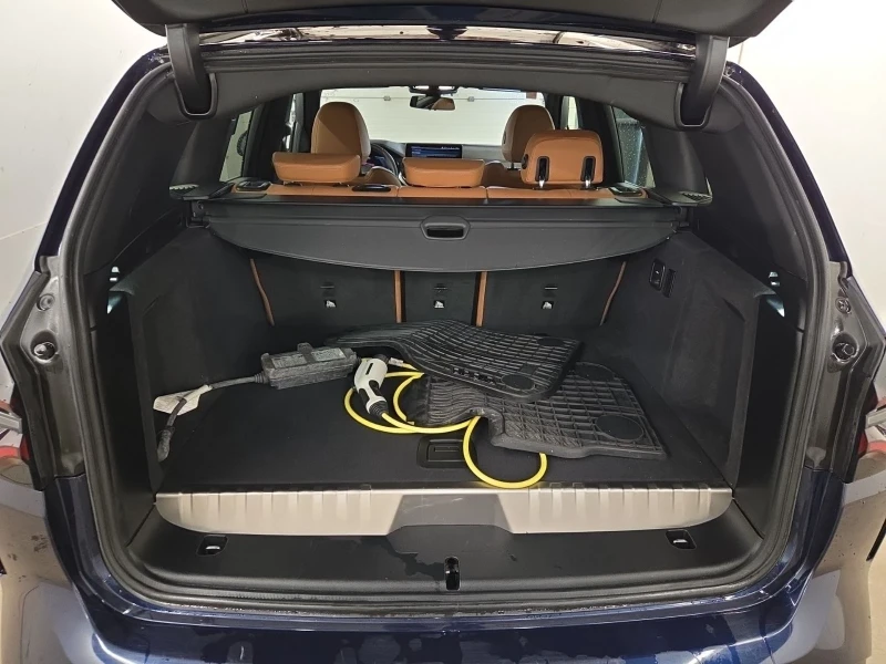 BMW X3 M-pkg* Digital* Ambient* Heads-Up* Пано, снимка 16 - Автомобили и джипове - 53326851