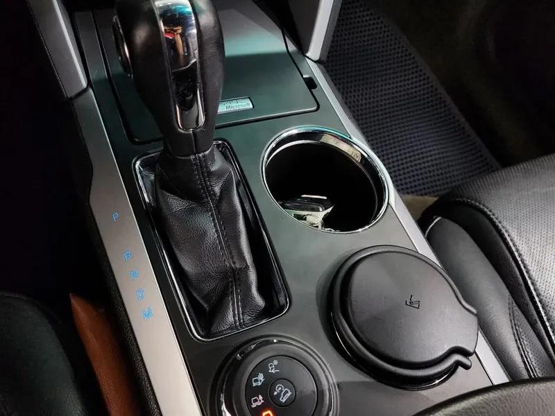 Ford Explorer 3.5 AWD, снимка 9 - Автомобили и джипове - 54350125