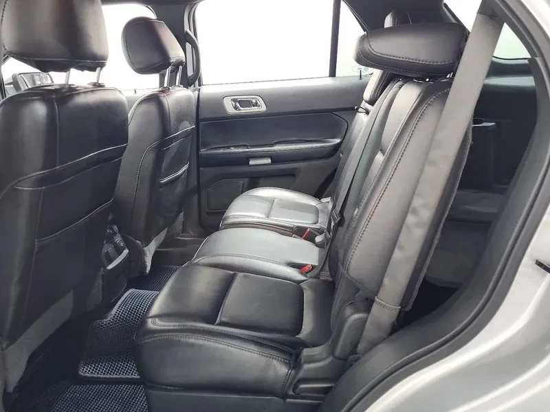 Ford Explorer 3.5 AWD, снимка 11 - Автомобили и джипове - 54350125