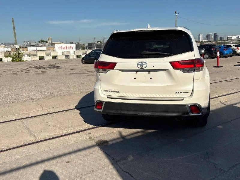 Toyota Highlander * AWD XLE * 3 ����� * �������� * CARFAX | Mobile.bg � ����������� 4