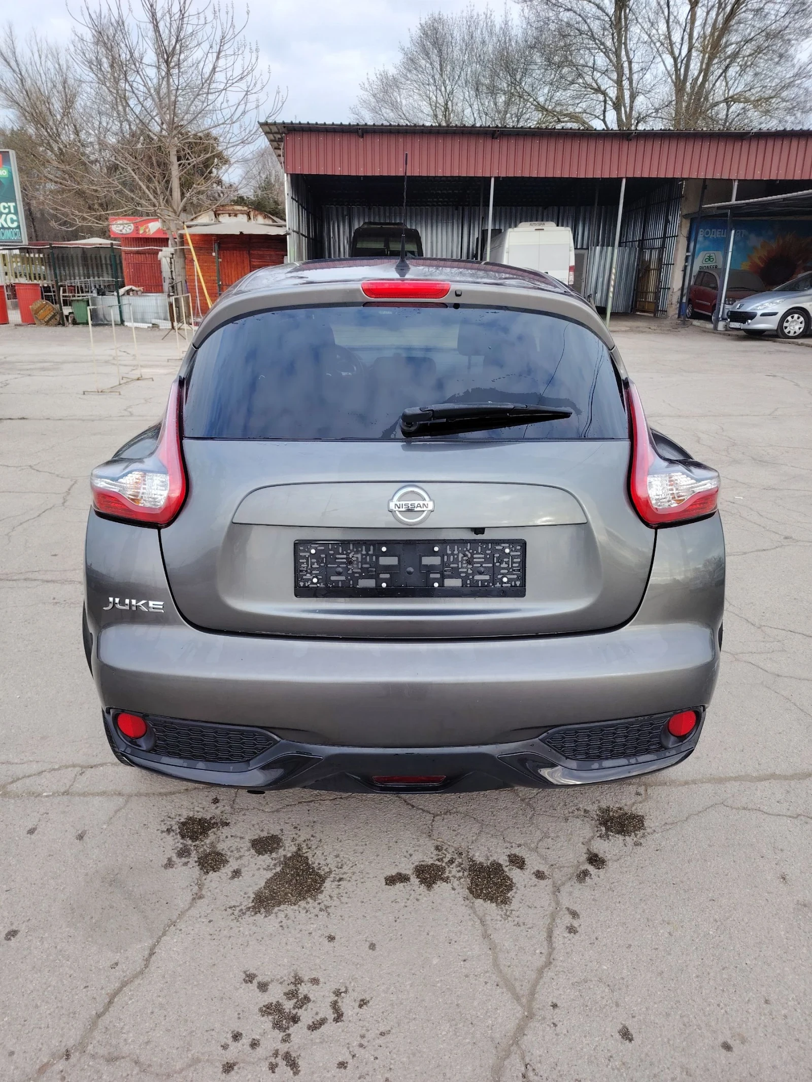 Nissan Juke 1.6i gaz, снимка 7 - Автомобили и джипове - 53916406