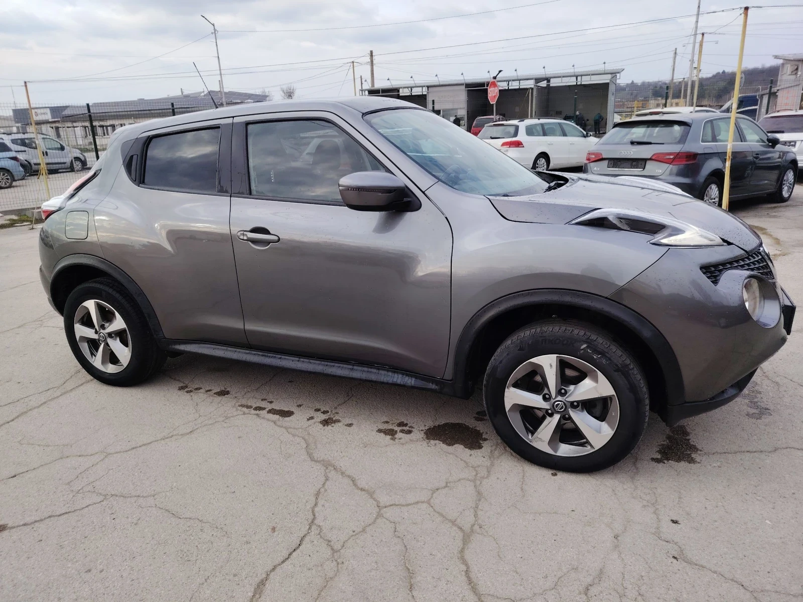 Nissan Juke 1.6i gaz, снимка 3 - Автомобили и джипове - 53916406