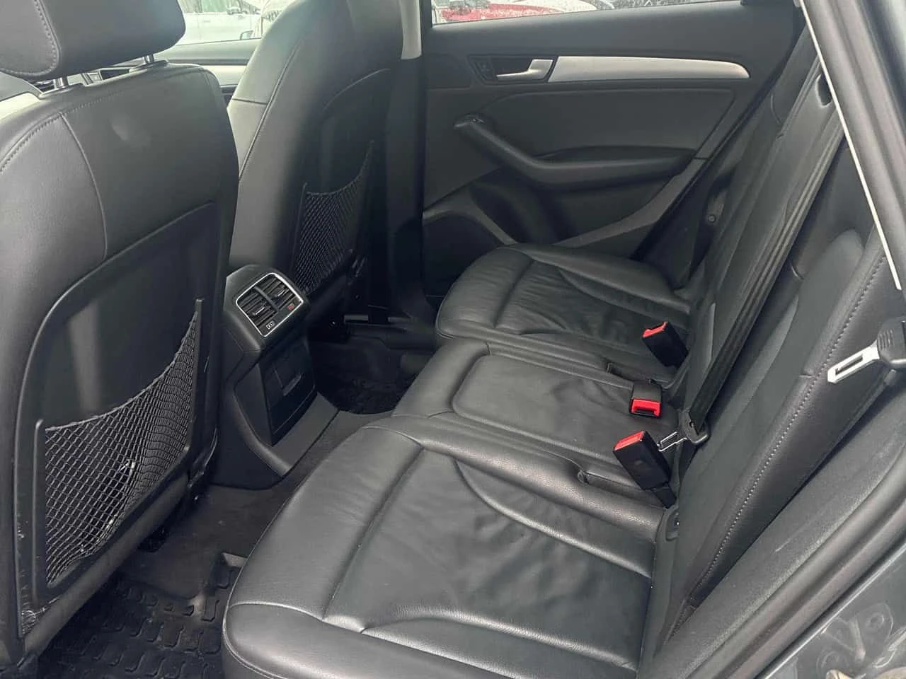 Audi Q5 * 3.0L TDI Progressiv * CARFAX * ЦЕНА ДО БГ, снимка 13 - Автомобили и джипове - 53995393