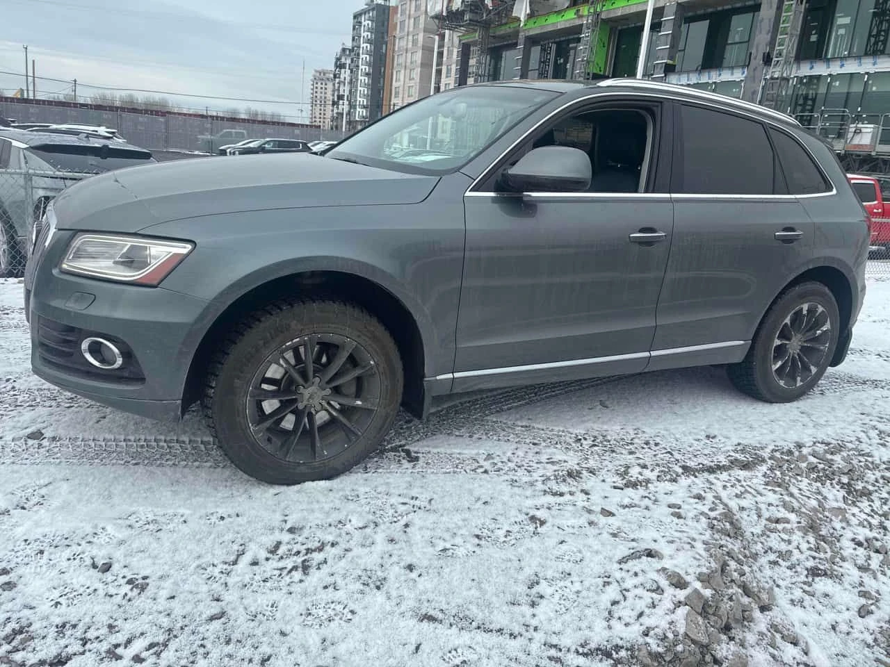 Audi Q5 * 3.0L TDI Progressiv * CARFAX * ЦЕНА ДО БГ, снимка 3 - Автомобили и джипове - 53995393