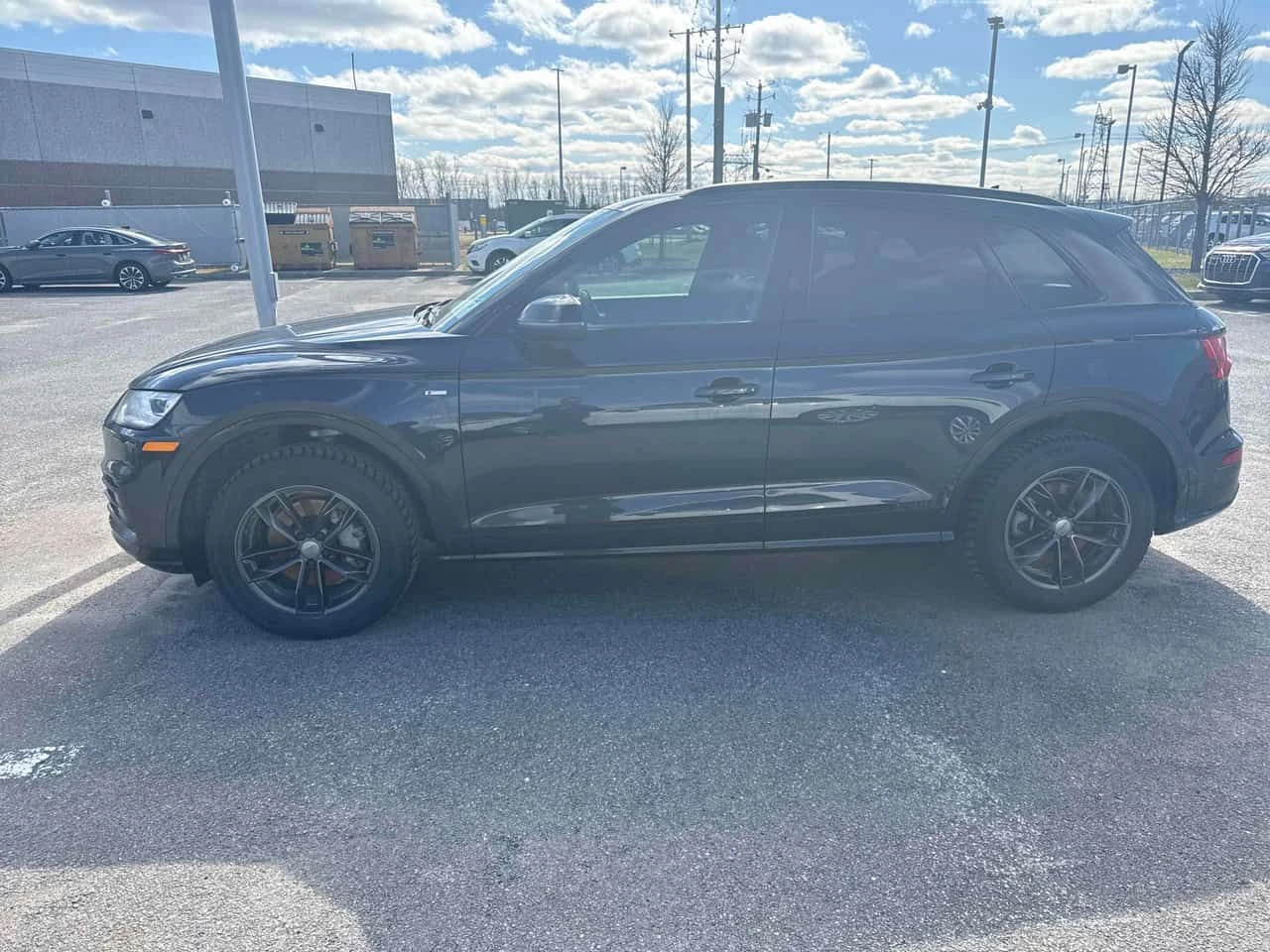 Audi Q5 * Progressiv * ПОДГРЕВ * ОТ ПРЕДСТАВИТЕЛСТВО, снимка 3 - Автомобили и джипове - 54259818