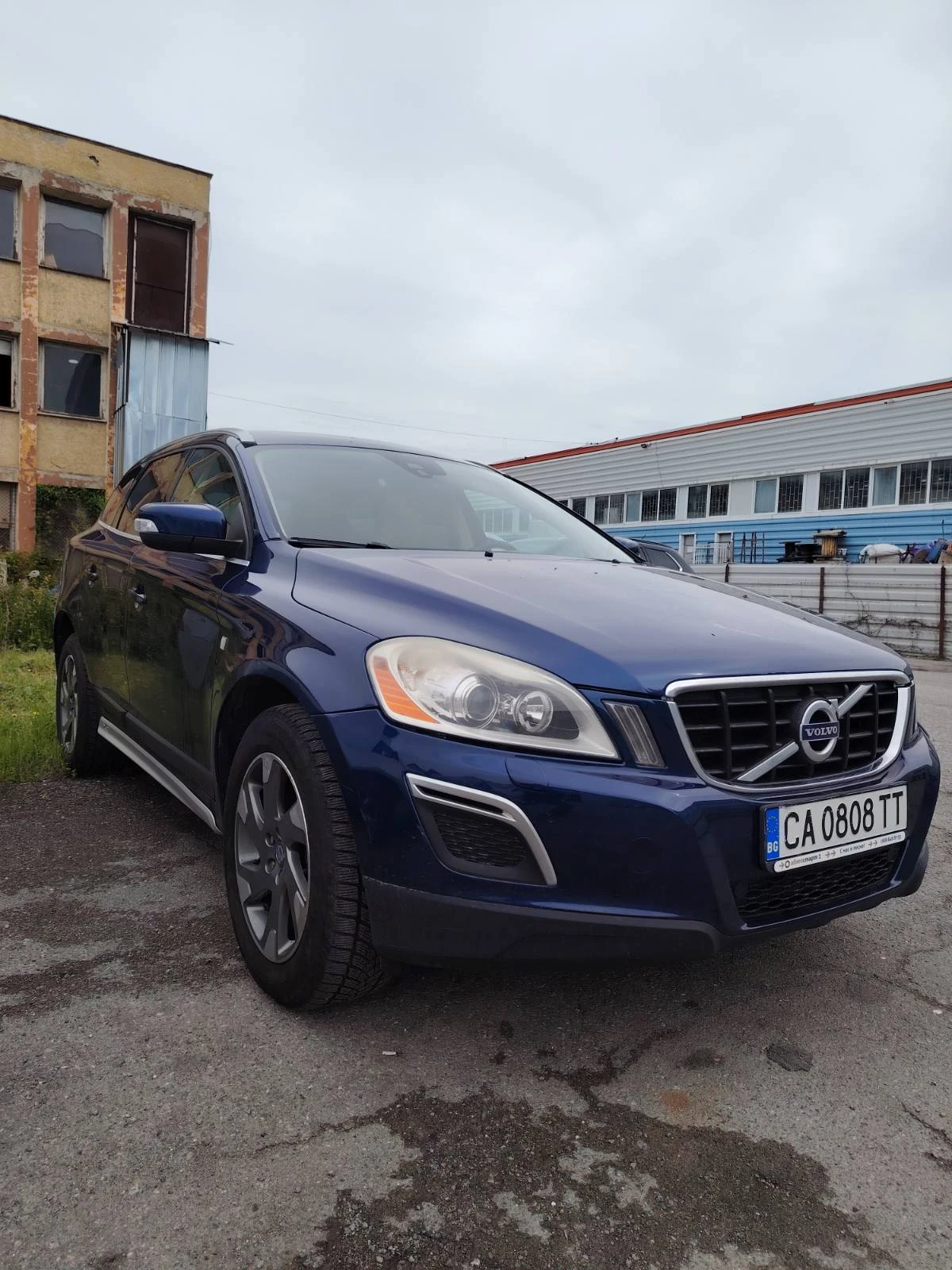 Volvo XC60 Ocean Race, снимка 3 - Автомобили и джипове - 54594777